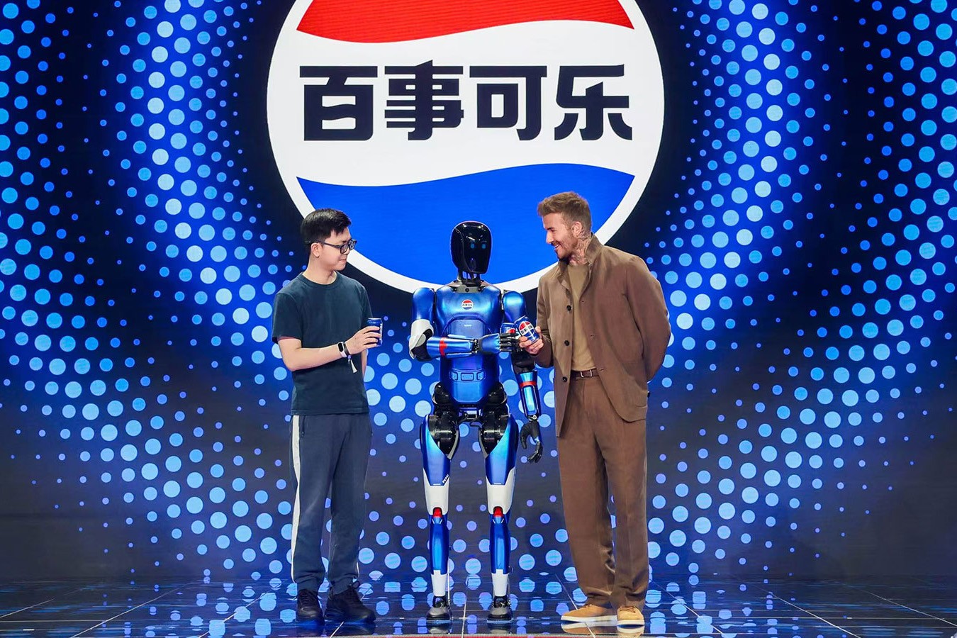 LD乐动机器人携手百事中国共创“百事蓝宝” 共燃渴望新章
